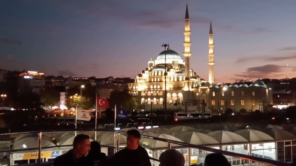 Mezquita desde el Ferry