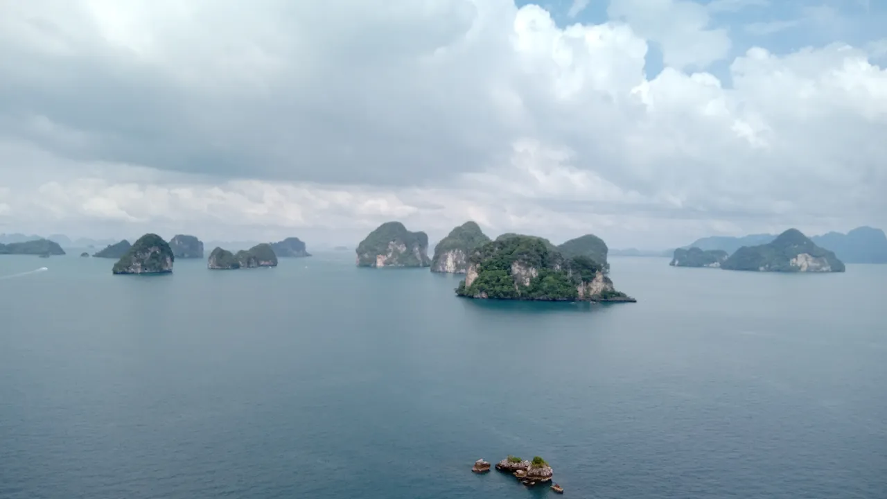 Vista desde el mirador 360 grados en Hong Island Tailandia