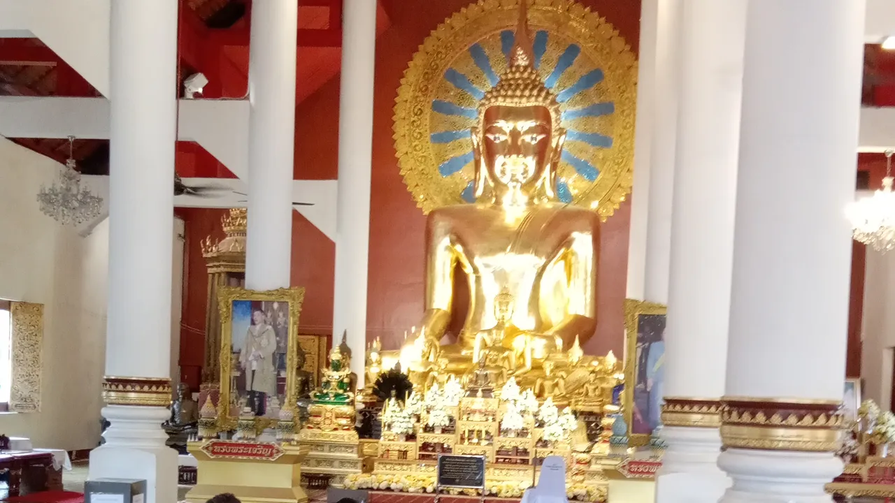 Escultura del Buda Phra Singh en Wat Phra Singh, Chiang Mai