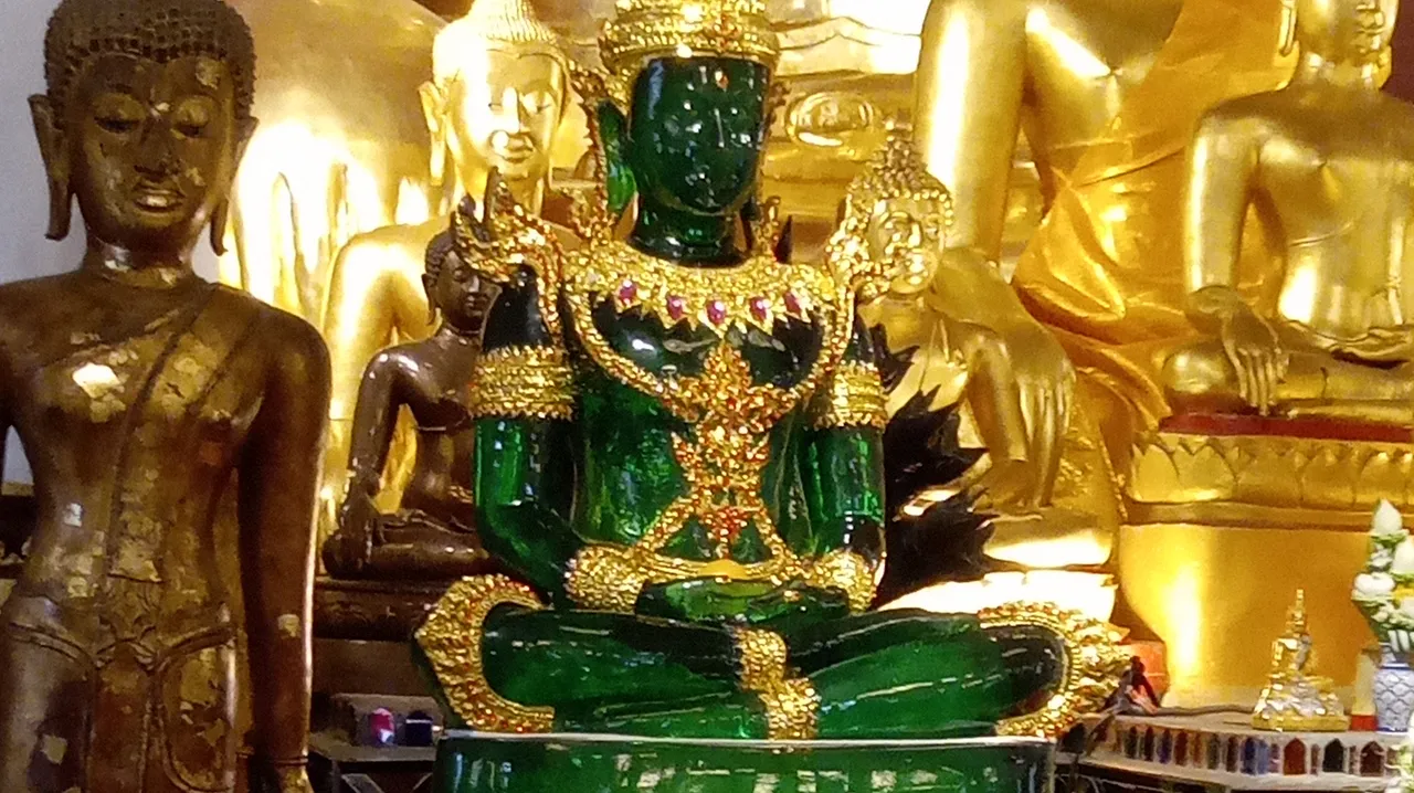 Sariputta discípulo de Buda en Wat Phra Singh Chiang Mai