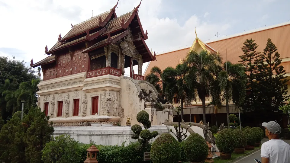 Templo Wat Thung Yu Chiang Mai Tailandia