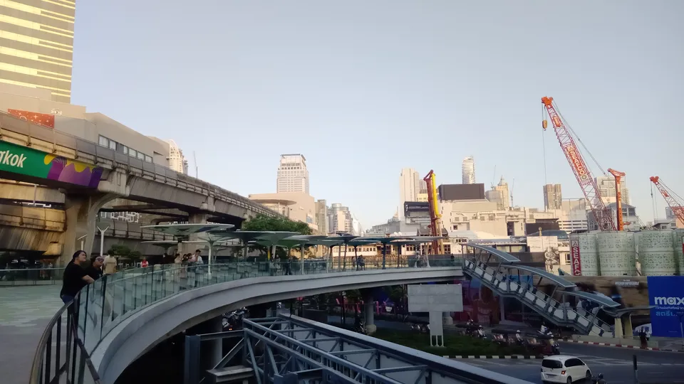 Walking Siam next MBK